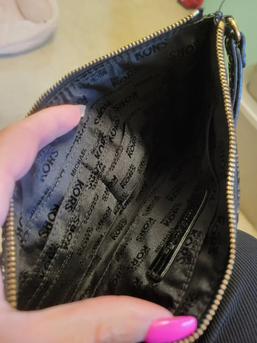 Michael Kors Faux Snakeskin Patant Wristlet Black